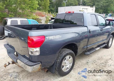 2008 Toyota Tundra Sr5 5.7L V8 z USA, uszkodzony, nr VIN 5TFBV54128X068023